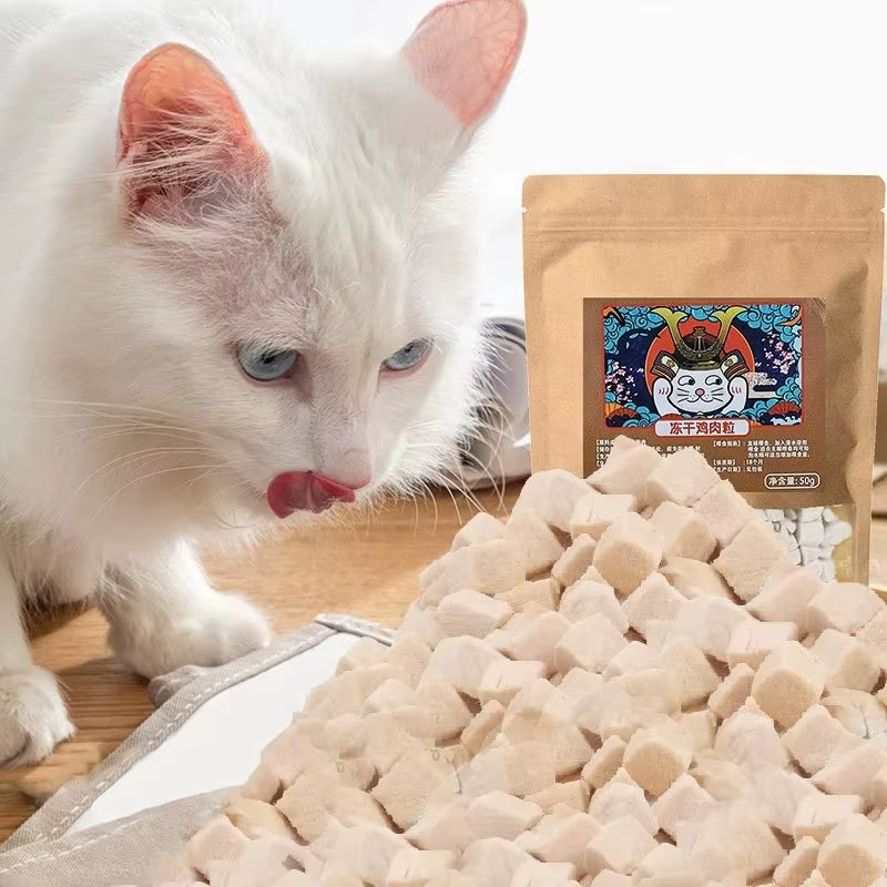 Cat Food Freeze-Dried Chicken Dry Goods for Pets Freeze-Dried and Nutritious Chicken Breast Fatty Gills Meat Pellets Pet Snacks